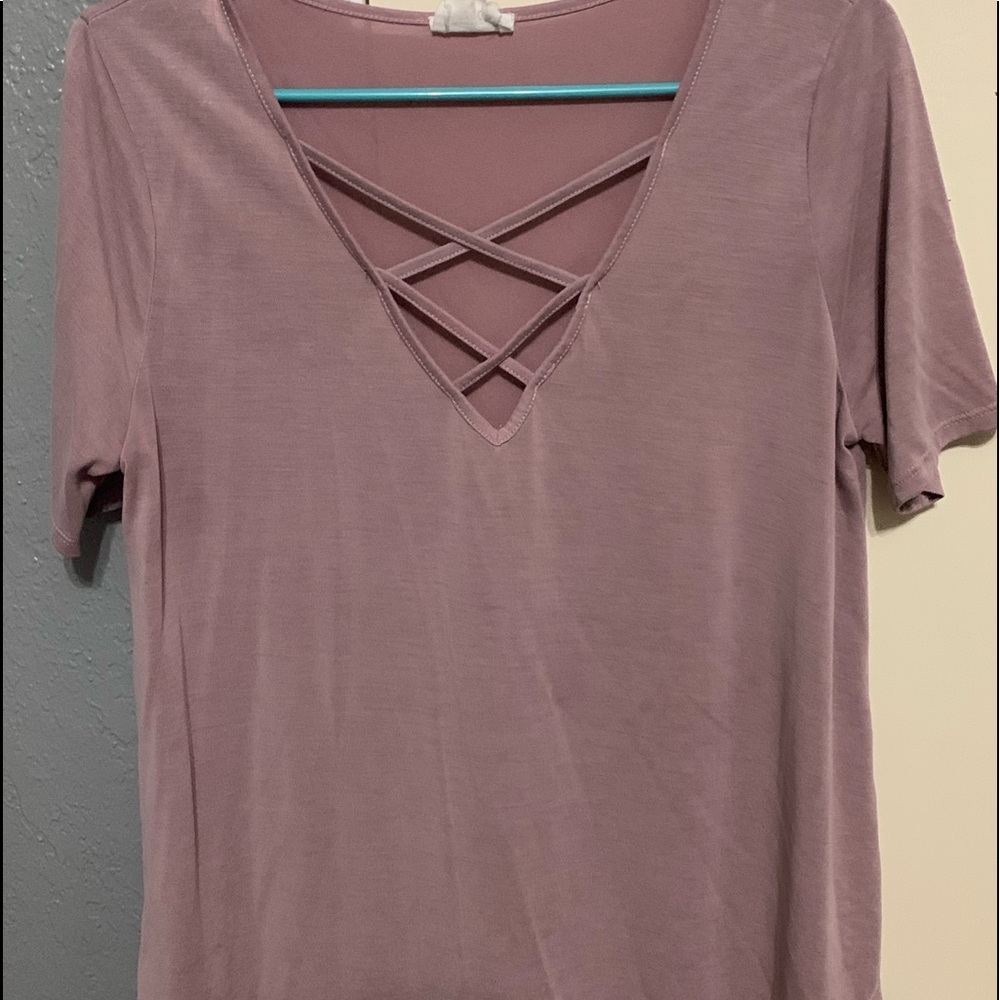 mauve top with neck cutout